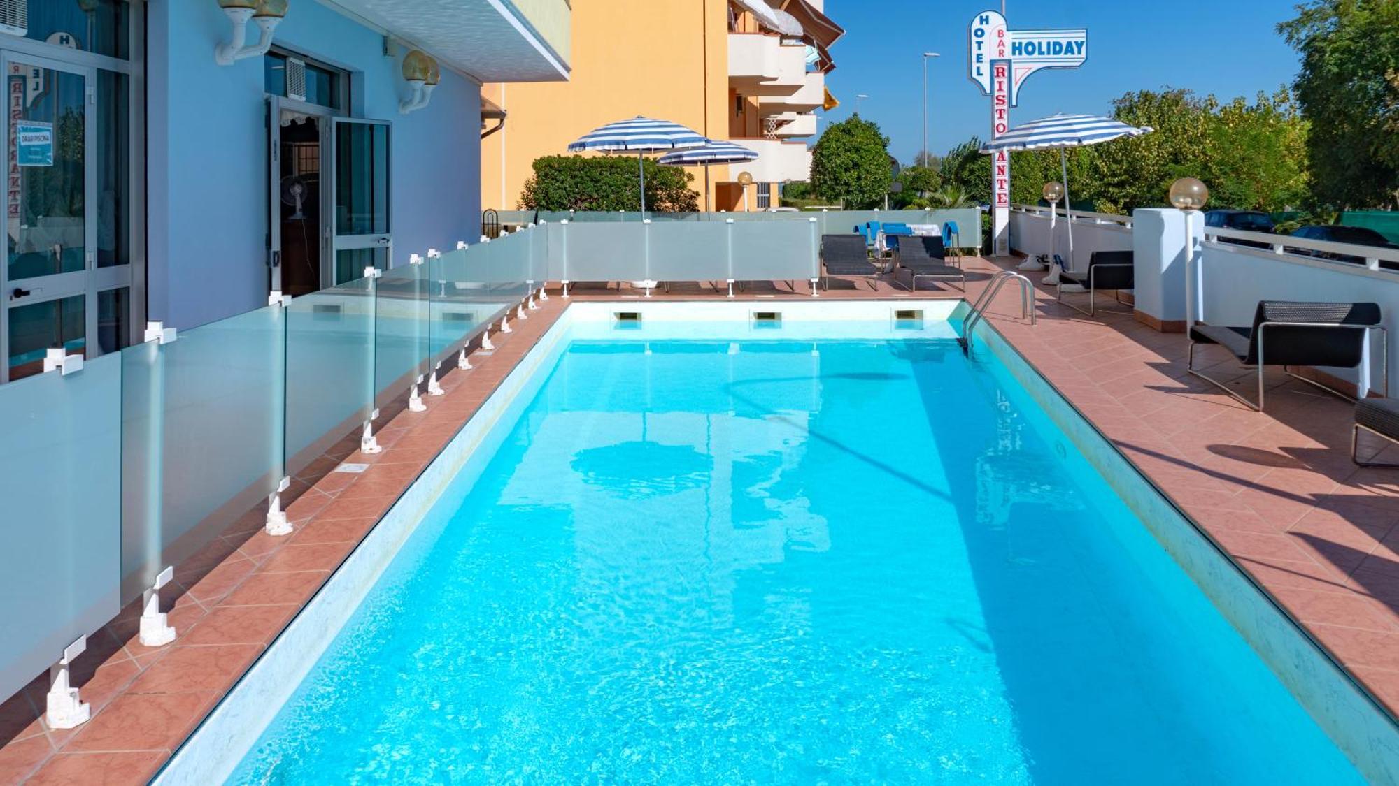 Hotel Holiday Martinsicuro Exterior foto